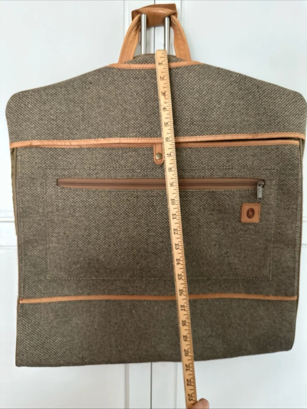 Hartmann Garment Bag for Men in Brown twill with Tan Trim
